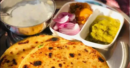 Missi Roti Thali