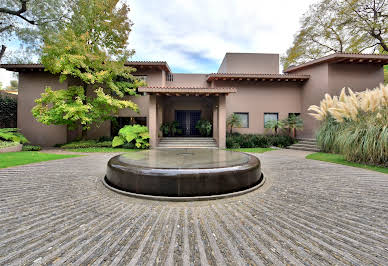 Maison avec jardin et terrasse 1