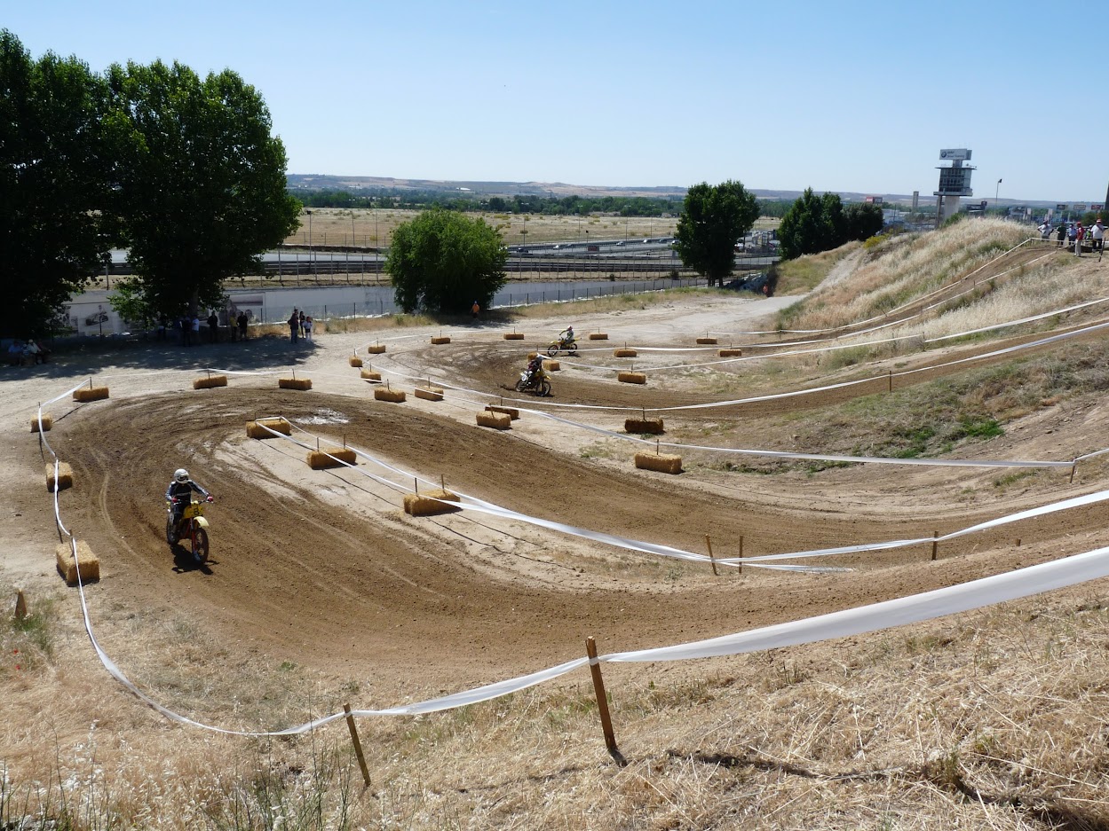 Jarama Vintage 2014 - Página 5 LEwgvlP7Oi3CJQ3fSANmiwu6-ePGy96lMhBtu4T2_abDZ_gUg_JsXdHeAZMWPs5Ki-cdehV1agy5a1uzmUX2mMfz_bj6jqodjXXKC65wQPhX21Y86QbsRir-gww-fMGUAYm1OoK8f4UzDGsgjYqFgi4jqOgZgbujg2pqDp8WLBm72SSvNfHShG5FjhWa4tCcbyA4R9s9Q_sWbeq8UV6vIKuaF2E8FQwf6cF6o6fj0OJFbbeGkSOCTc5bBI4TqLIQq_dE8P4Iazedq8TgBKDUF7E_ozg165R6buuifk_biH9oDMNLoB2ATKTW9Islz7JiEu1ZhwZdfWnibhTGNRcV8JoD9EpTELqWOncNGIK5qS2bXaDWUkLX1KHhfZ-BlxEZvOX81TCK8QG6SBMMRy84v01PT06-PsEmrjxAklW0kU0ORkv6agE3d0NfwR4IQyQ8Jt1FOHTljW7yNXLCdeSVRALCL0x5wQmQNeGaCyYjJT2QNvQXLgY8REPSaVLy0JL05xysqWOrR0MYkVMxJYuXIH-7ve_XZJPu3CV4wyjO7nFM2L_6Qt48DuqexAnqRnReQnnb1CkPZUcUBtwcD8LdF8En4hmM3rdgX8n3hWOVqPm6nrUSBSdDcbQvZa0iTfY9DLmmo8Vnp0OHLNDFFCwqwVklksNva1WiwOewjfQd2O6BYtr8VoFEfS2jiD3V7GTbnz4PA_DFrVf9Kw2JPKsi7khFchOk7n-RKVi0lT2wTPxatHdBAsfMwDtxqXYJ6rKpXhwsUZLhG2TSKsYwV-dTeqVXDdsjIKNVvTvpMGgKP0xmhm_C_7DHF6gNhhrldcZ14PFphmUPi_JcSDErG3UJkh5DdRlzRpnhW3f9mwvwqpIhkOsOgHOPQA-sTZietLttOP5b6fePWKXkX3mIi8FJa99SWGwfxpKuUlA7Usv8LAq28ARoB4NXeyHWY9SbyvgN4bCB2aoV7VwtHv4fpSWU=w1249-h937-s-no?authuser=0