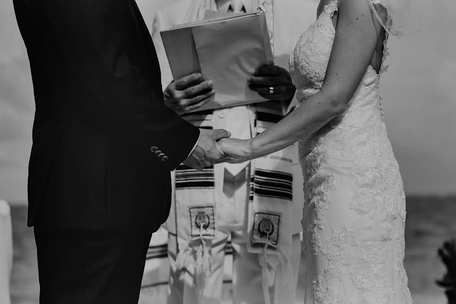 Fotografo di matrimoni Malu Valencia (malu). Foto del 19 dicembre 2018