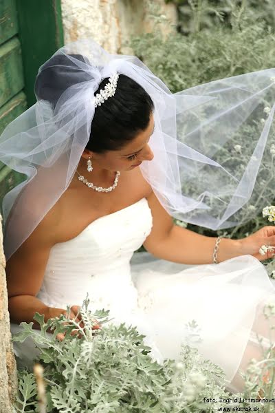 ช่างภาพงานแต่งงาน Ingrid Littmannová (fotolittmannova) ภาพเมื่อ 16 เมษายน 2019