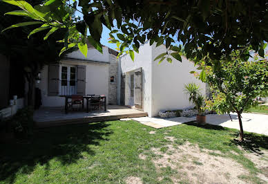 House with pool and terrace 2