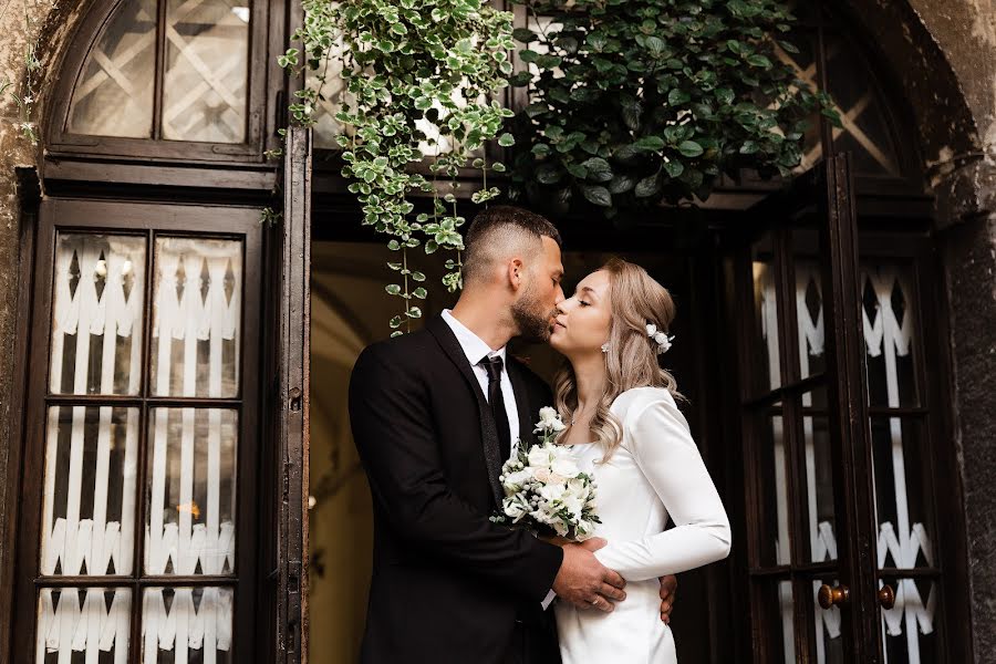 Wedding photographer Lіlіana Melnik (melnikovalili). Photo of 23 February 2022