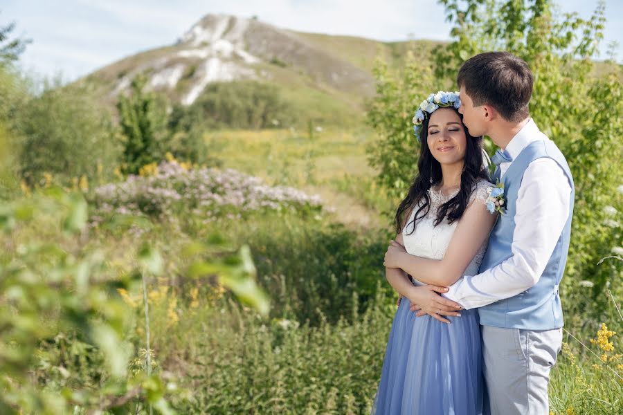 Fotógrafo de casamento Olesya Gulyaeva (fotobelk). Foto de 28 de junho 2018