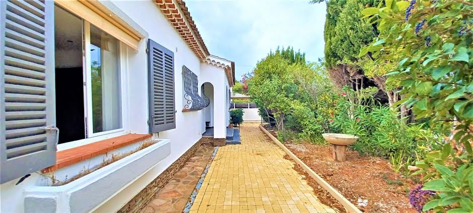 Vente villa 4 pièces 115 m² à Six-Fours-les-Plages (83140), 880 000 €