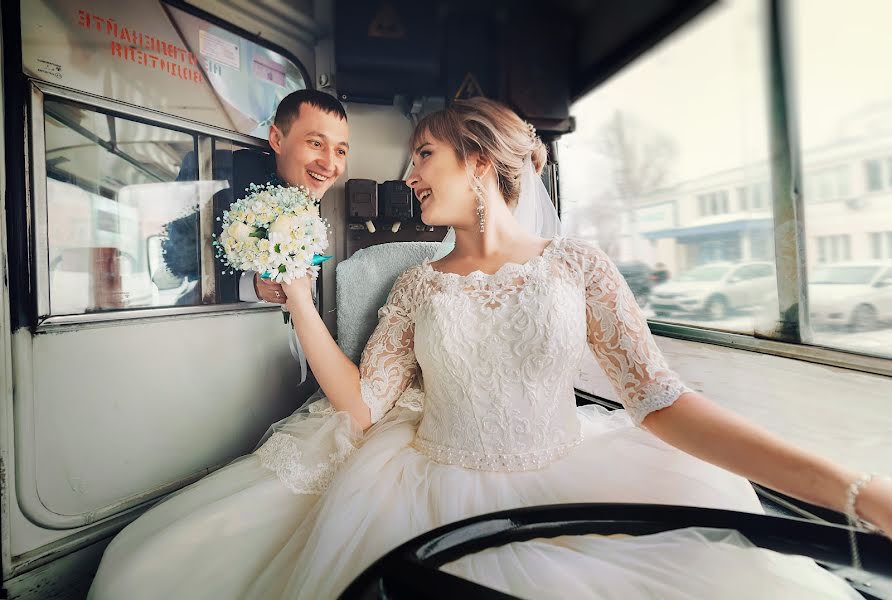 Wedding photographer Olga Nikolaeva (avrelkina). Photo of 17 January 2019