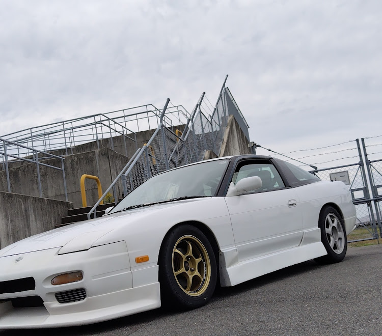 180SXの曇天写活・飯テロ&スイーツテロ😋に関するカスタム事例の投稿画像3枚目