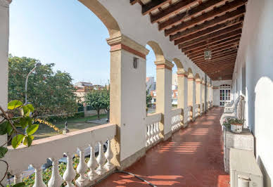 Villa with terrace 1