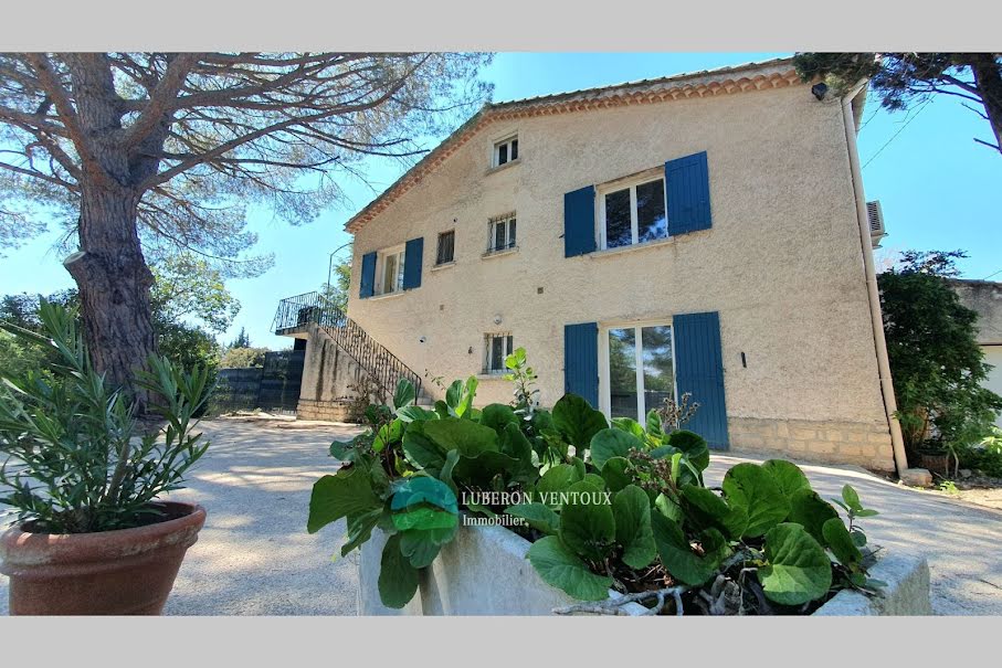 Location  appartement 4 pièces 145.8 m² à Carpentras (84200), 990 €