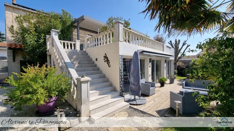 Vente maison 6 pièces 150 m² à La Rochelle (17000), 696 280 €