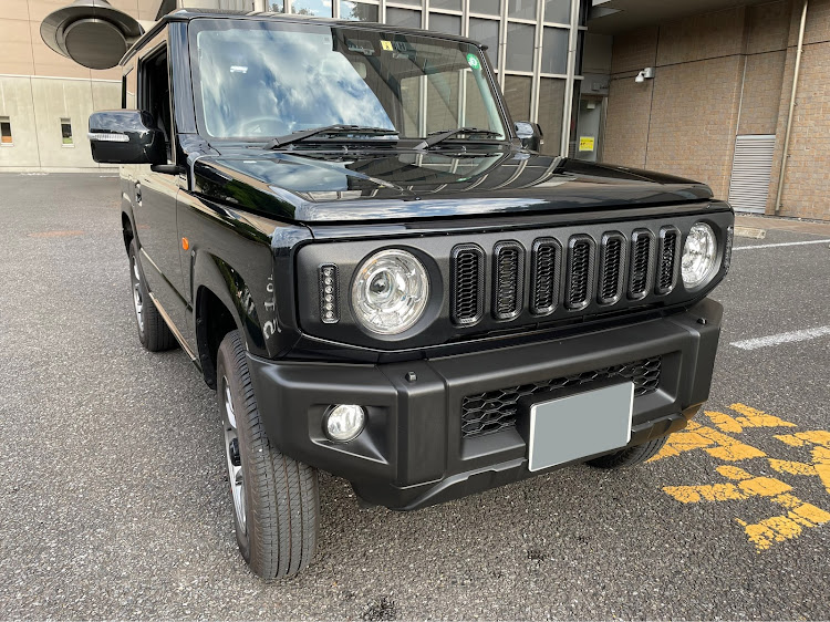 ジムニーのブルーイッシュブラックパール・JB64W・ジムニー・洗車・台風一過に関するカスタム事例の投稿画像1枚目