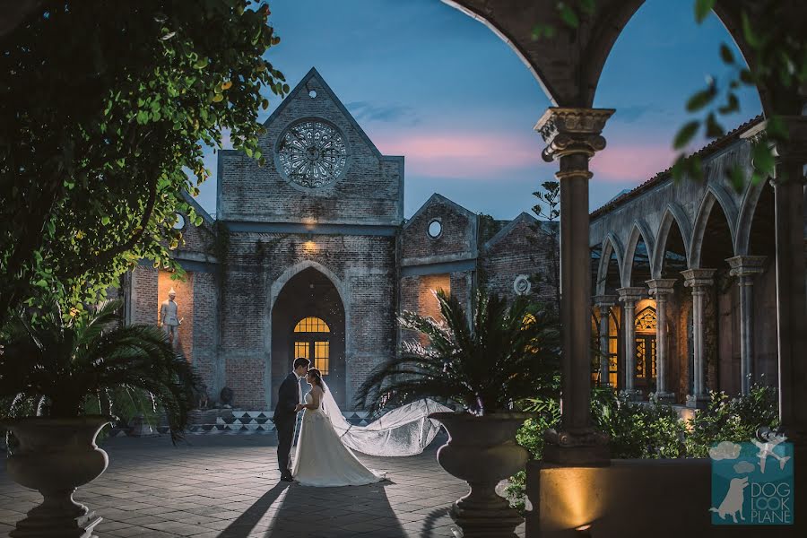 Fotógrafo de casamento Nattapol Jaroonsak (doglookplane). Foto de 1 de agosto 2017