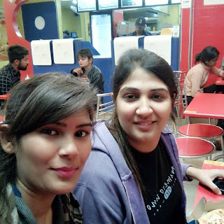 Chinky Arora at Domino's Pizza, GTB Nagar,  photos