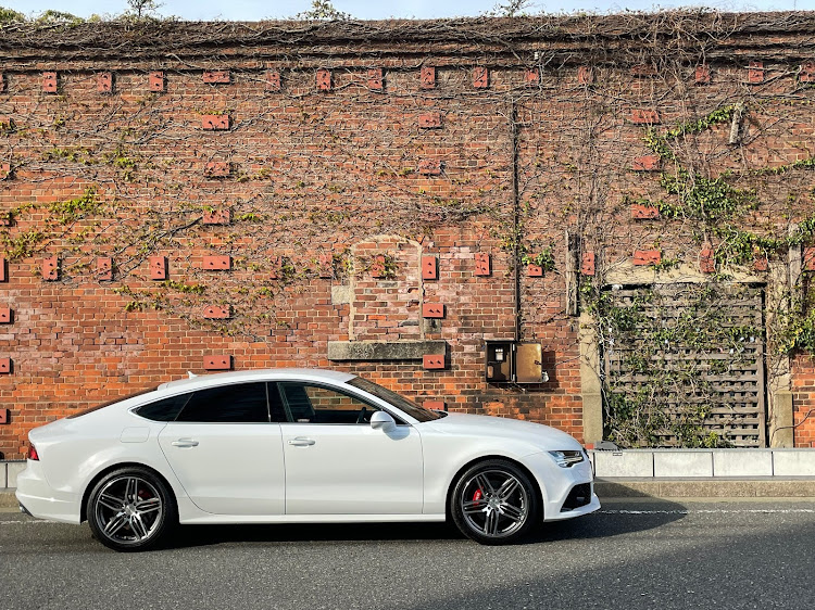 A7 スポーツバックのアウディ好きな人と繋がりたい・外国のような風景・低ダストパッド　BPF・ドライブに関するカスタム事例の投稿画像3枚目