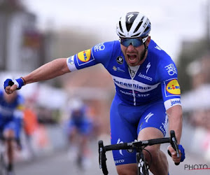 Deceuninck-Quick.Step kletst iedereen (waaronder Jakobsen) uit wiel maar wint toch in Vuelta