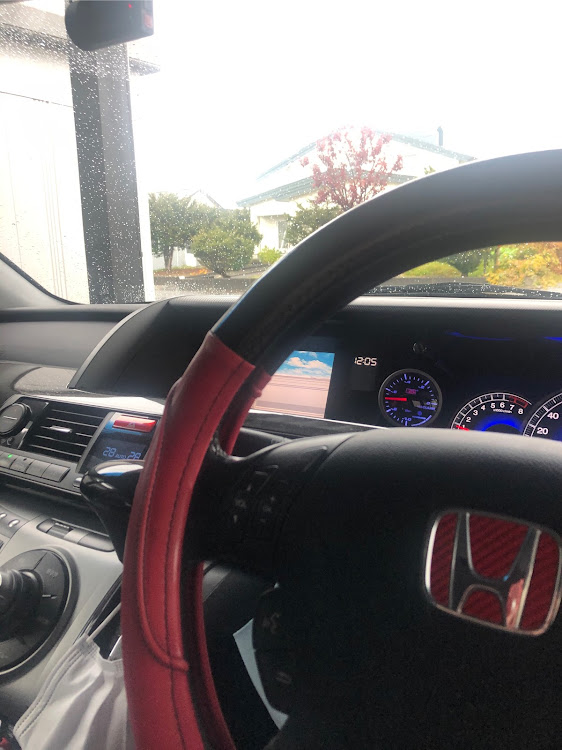 エリシオンのエリシオン・吉野家の牛丼・来週は雪マーク・洗車したいに関するカスタム事例の投稿画像1枚目
