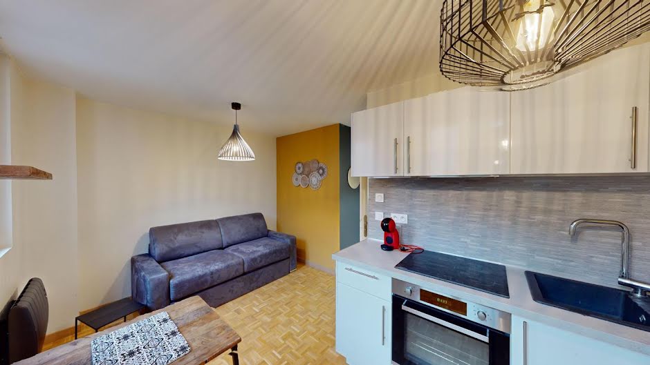 Location meublée appartement 1 pièce 15 m² à Chalon-sur-saone (71100), 350 €