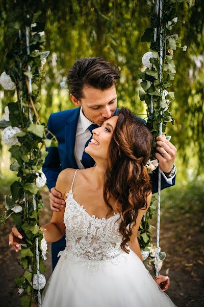 Fotografo di matrimoni Pintér Ádám (cincerfoto). Foto del 21 settembre 2019