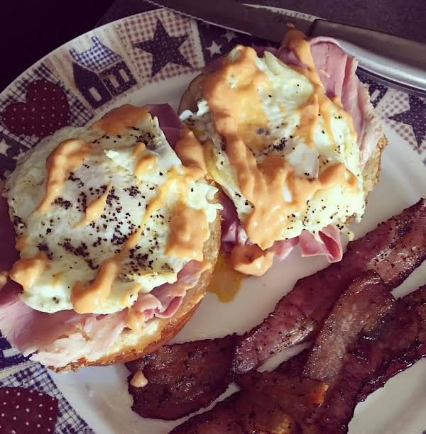 Reuben Eggs Benedict on Pretzel Buns_image