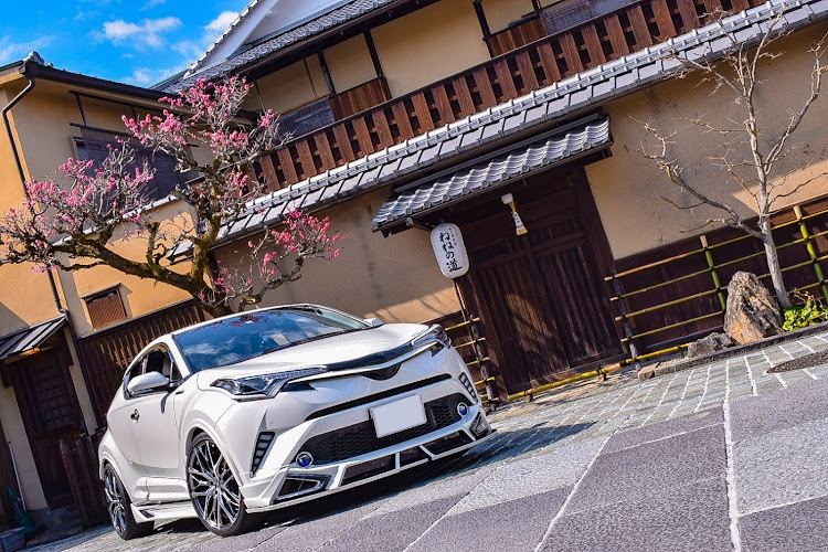 C-HRのdiscover_ct・𝓣𝓮𝓪𝓶'𝓼 𝓛𝓸𝔀𝓰𝓾𝓷・アヒル隊・祇園界隈👘に関するカスタム事例の投稿画像1枚目
