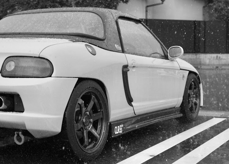 ビートのKIINAI愛車・雨・モノクロの世界・JPF origin・愛車撮影 ずぶ濡れ💦に関するカスタム事例の投稿画像2枚目