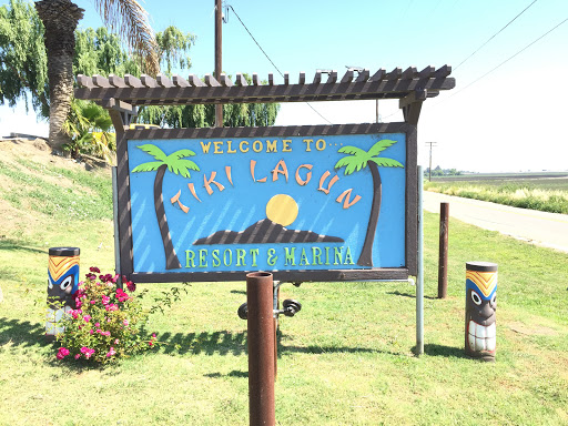 Tiki Lagun Marina Entrance