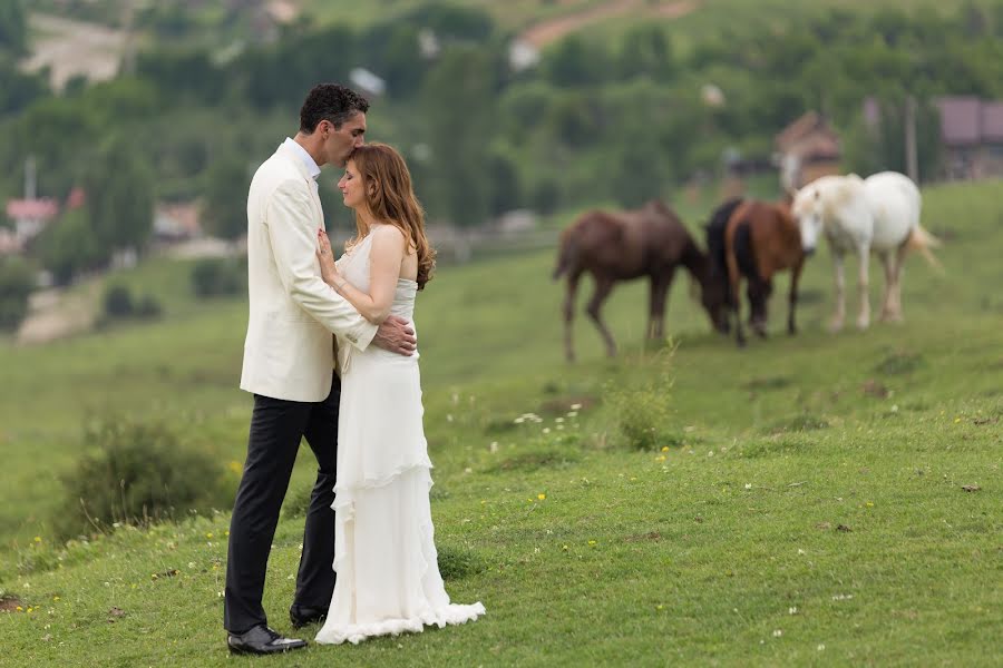 Fotógrafo de bodas Iulian Sofronie (iuliansofronie). Foto del 28 de julio 2017