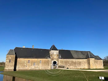 château à La Neuville-à-Maire (08)