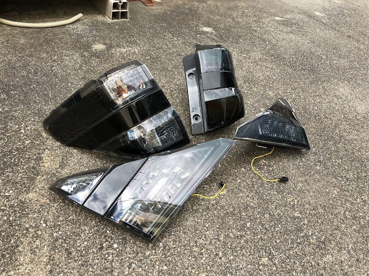 ヴェルファイアのテールランプ交換・流れるウィンカーに関するカスタム事例の投稿画像3枚目