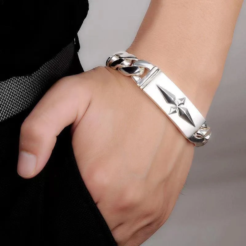 Bracelet Cubain Homme Simplicité Polyvalent Authentique – Un bijou élégant, facile à assortir, parfait pour toutes les tenues et occasions.