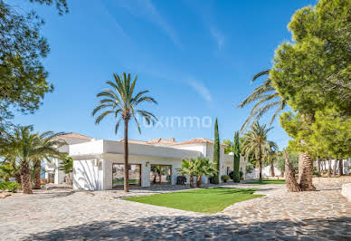 House with pool and terrace 2