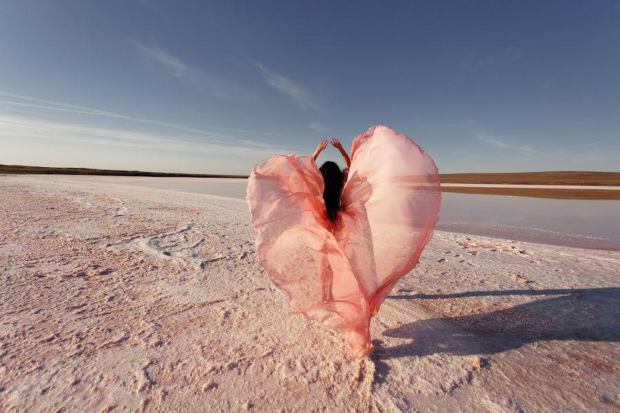 Pulmafotograaf Ruslan Ablyamitov (ilovephoto). Foto tehtud 2 juuli 2018