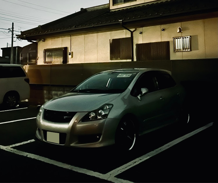 ブレイドの帰還！！！！・伊勢崎市・アパート駐車場・真夜中も激アツ( ^ω^ )🔥🔥🔥・愛車ある生活はこの上ない幸福感に満ち溢れている✨✨✨に関するカスタム事例の投稿画像1枚目