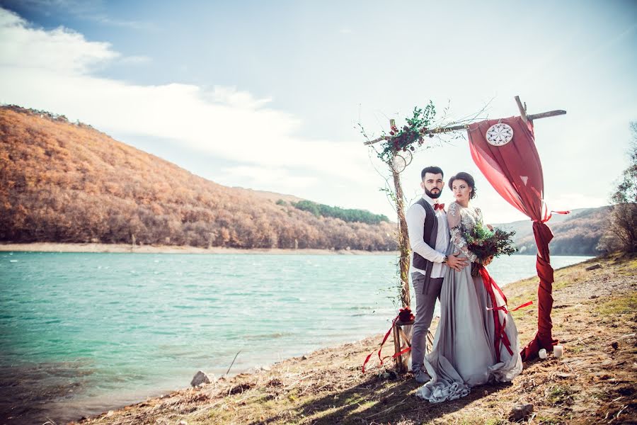 Fotógrafo de bodas Mikhail Savinov (photosavinov). Foto del 6 de diciembre 2016