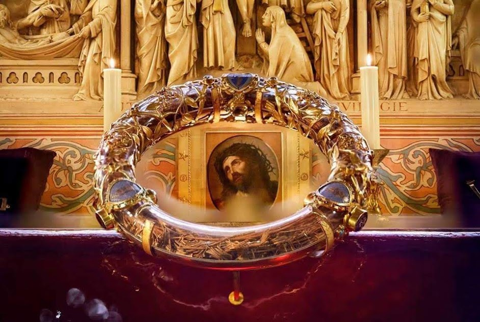 Mão gai thật của Chúa tại nhà thờ Notre Dame De Paris