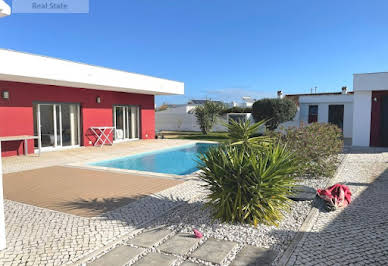 Maison avec jardin et terrasse 5