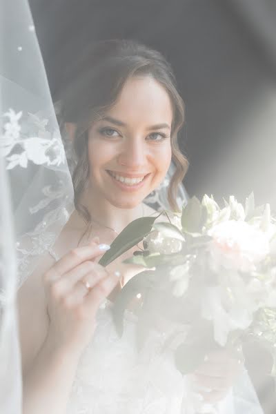 結婚式の写真家Severina Menzhes (severinamenzhes)。2022 10月14日の写真