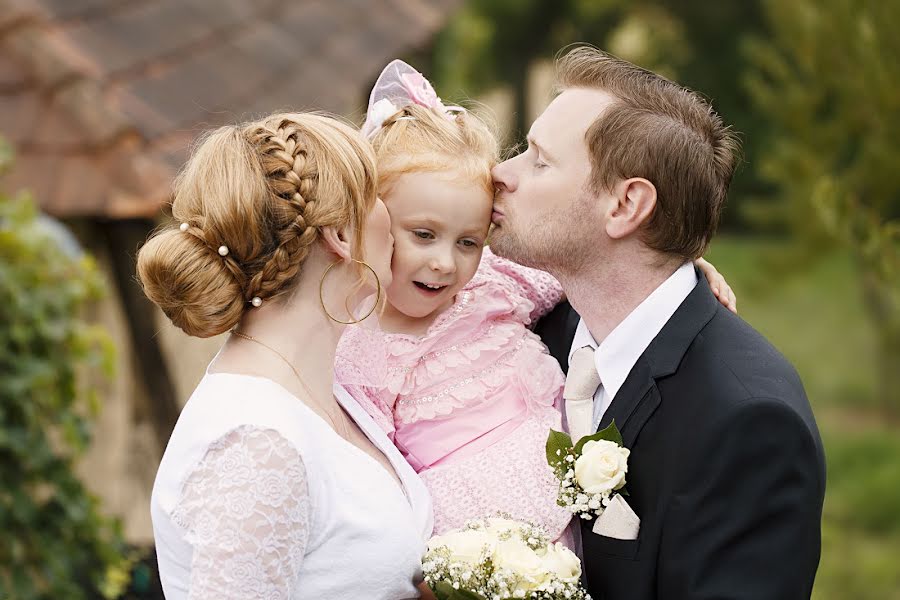 Fotografo di matrimoni Maria Svecova (mayaphotolevice). Foto del 8 maggio 2019