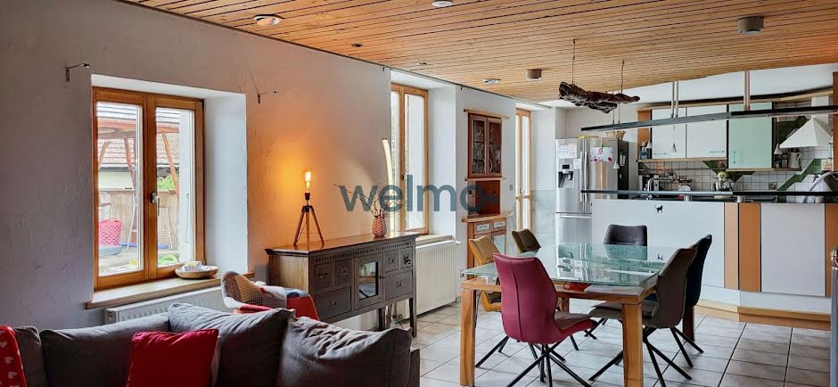 Vente maison 8 pièces 257 m² à Etupes (25460), 380 000 €