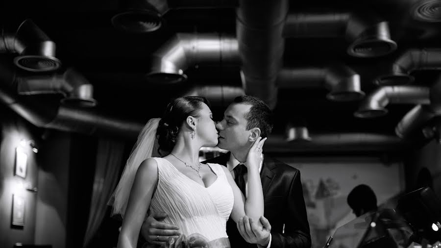 Wedding photographer Alexander Vorobiov (1head1). Photo of 22 February 2014