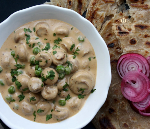 Mushroom Matar Malai