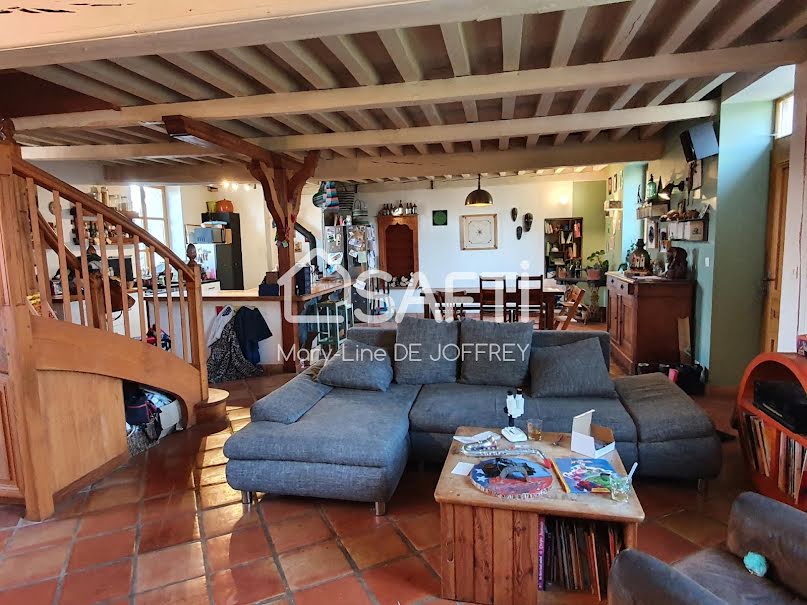 Vente maison 6 pièces 148 m² à Louhans (71500), 230 000 €