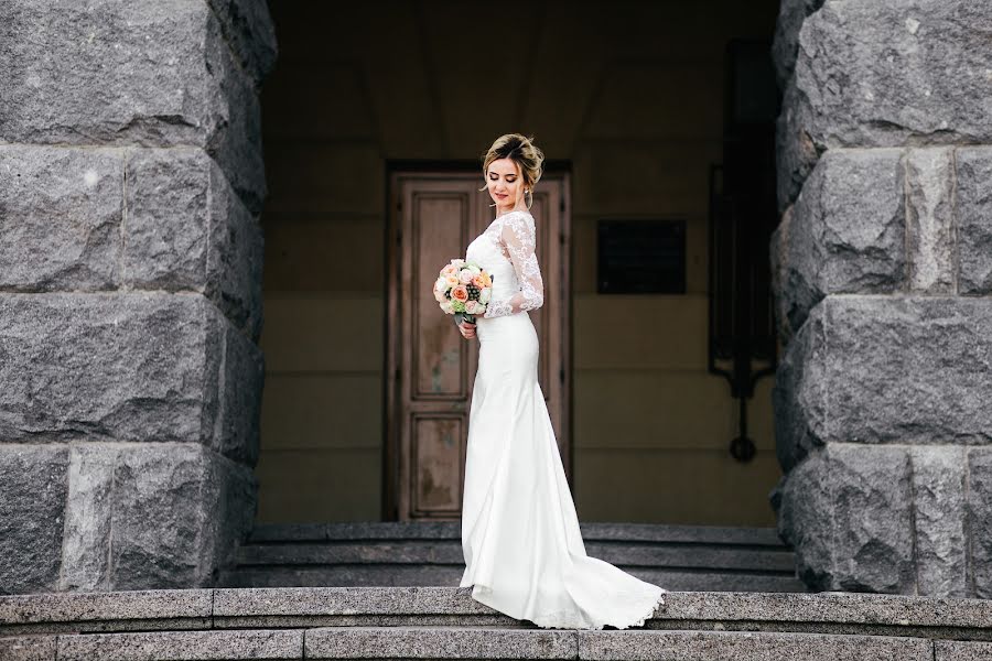 結婚式の写真家Alina Naumova (alischa)。2016 5月23日の写真