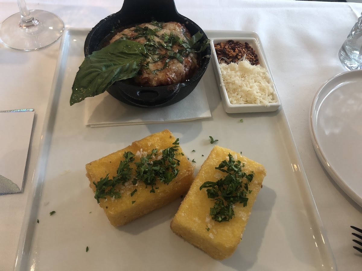 Eggplant parmigiana with crispy polenta