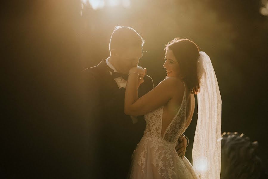 Fotógrafo de casamento Edyta Kowalska (kowalskafoto). Foto de 17 de fevereiro 2023