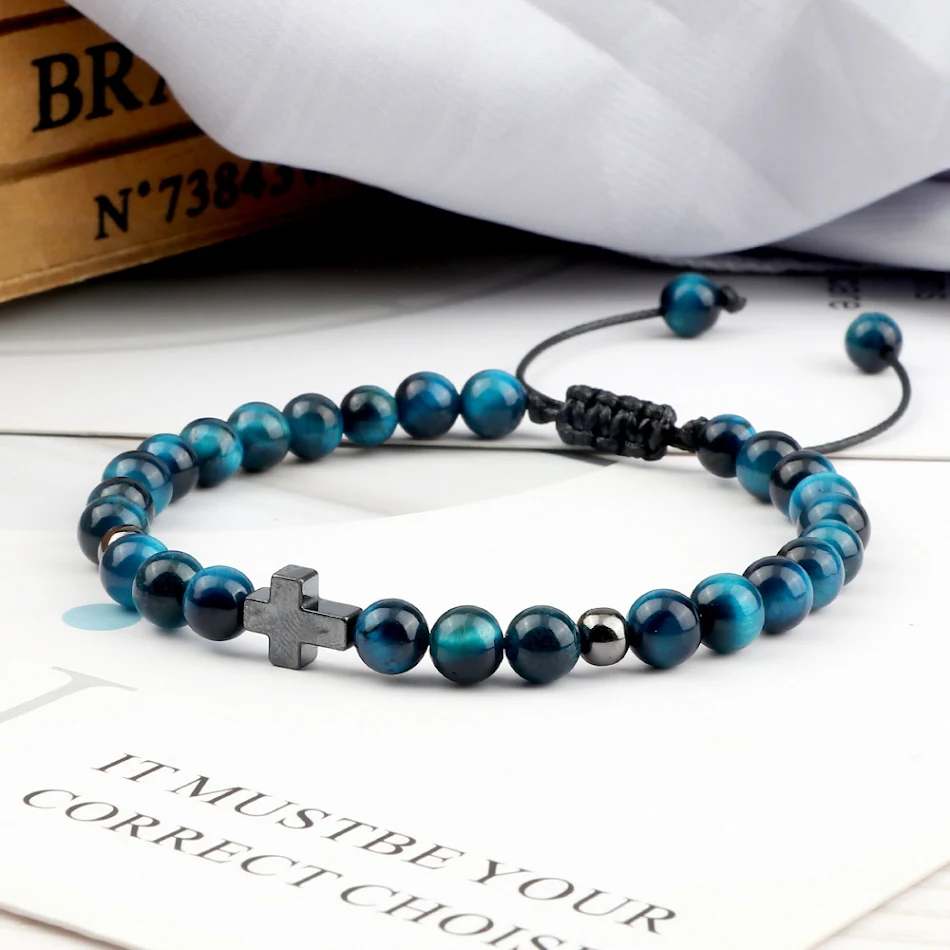 Ornament Kruis Geweven Kralen Armband met Trekbedel. Elegant sieraad. Verstelbare armband. Ideaal cadeau.