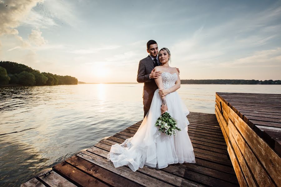 Fotografo di matrimoni Lesha Khodos (hodos). Foto del 25 giugno 2021