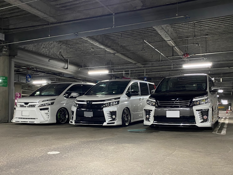 ヴォクシーのGlanz・チームグランツ・北海道・ソーシャルディスタンスに関するカスタム事例の投稿画像3枚目