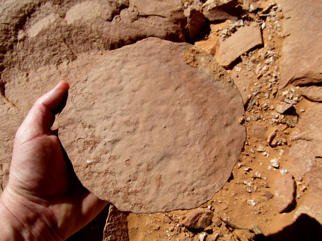 Shaped sandstone pot cover