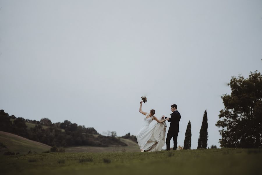 Fotograful de nuntă Lorenzo Marraccini (loremarrapt). Fotografia din 8 mai 2023